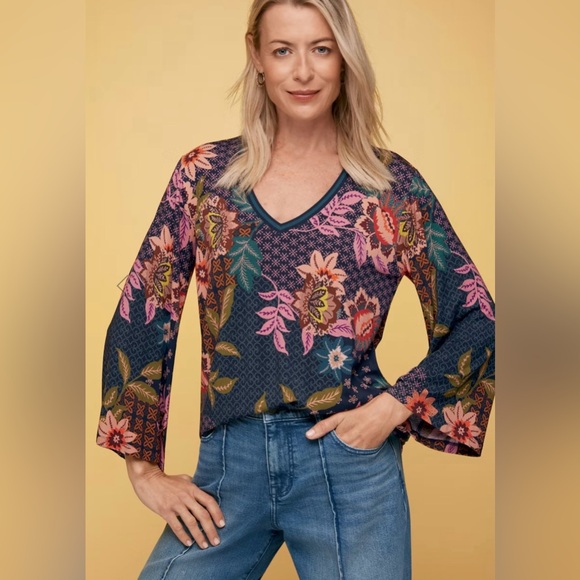 Johnny Was Delfino V-Neck kimono sleeve Tee Top XS multicolor floral NWT - Picture 4 of 13